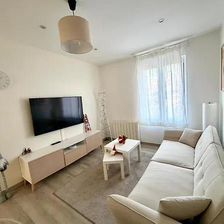 아파트 Cosy 2ch & Parking - Pres De Colmar